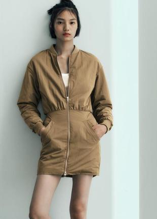 Коротка сукня-бомбер від zara, розмір xs-s