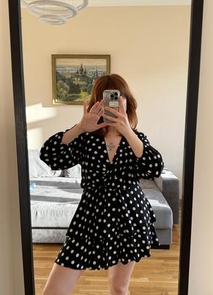 Мини платье zara из вискозы в принт горох