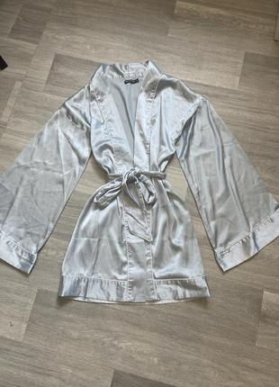 Халат атласный голубой с рукавами женский короткий мини