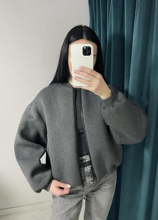 Стильна куртка-бомбер zara