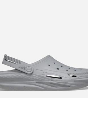 Чоловічі шльопанці крокси crocs off grid clog 209501-0072 фото