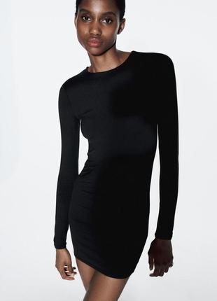 Чорне ефектне коротке плаття zara обтисле плаття з поліаміду зара 5039/154