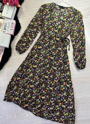 Сукня на запах