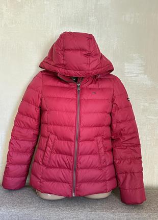 Невероятная бордовая пуховая куртка tommy hilfiger на хс4 фото