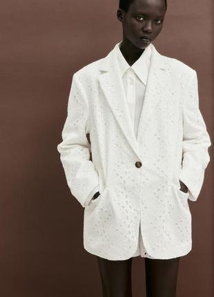 Блайзер жакет оверсайз с вышивкой h&m