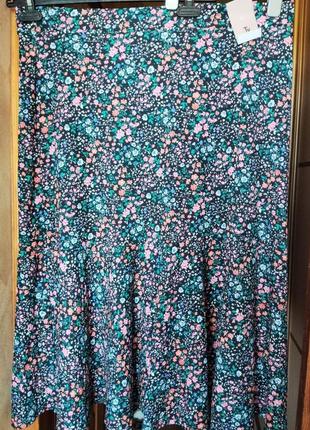 Спідниця у квітах