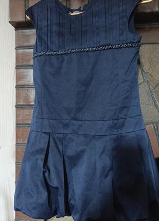 Сукня в школу, італія