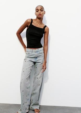 Джинсы с люверсами zara