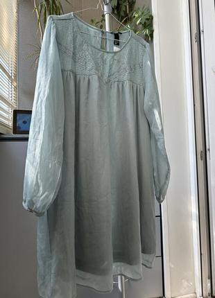 Новое легкое платье с биркой