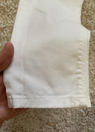 Белые женские джинсы от итальянского бренда please, размер s