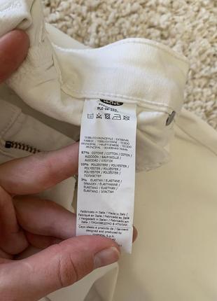 Белые женские джинсы от итальянского бренда please, размер s