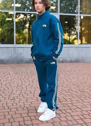 Трендовий підлітковий костюм