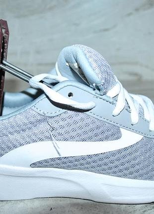 Athletic кроссовки 40р