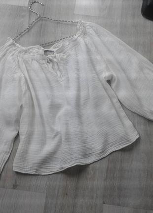Молочна муслинова блузка zara
