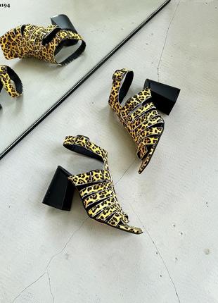 Женские леопардовые босоножки из натуральной кожи 91943 фото