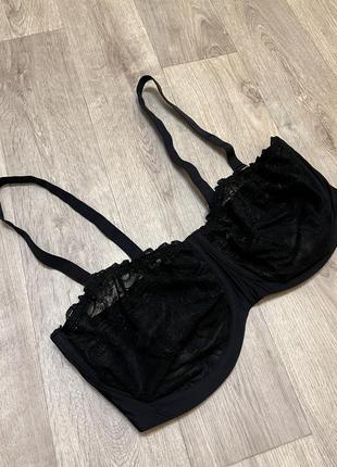 Шикарный кружевной бюстгальтер m&s 40f/95g/105g.