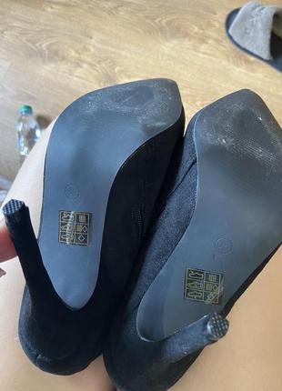 Черевики/ботфорти на каблуку замшеві