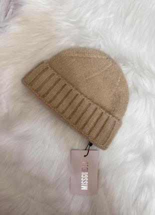 Нова тепла шапка біні missguided s