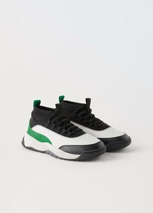 Кросівки zara