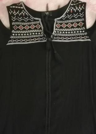 Брендовая блузка, с вышивкой, на завязках  с открытыми плечами,  брэнд , f$f