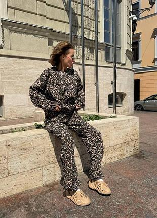 Качественный женский спортивный костюм двойка ткань тринитка петля размеры норма и батал в леопардовом цвете