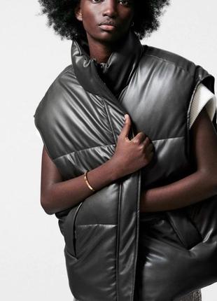 Безрукавка жилетка zara