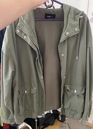 Вітрівка жіноча