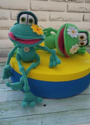 Мягкая вязаная игрушка ручной работы crazy frog, 26 см