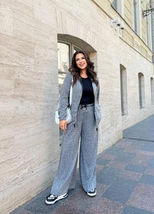 Костюм з ангори з кофтою на блискавці з капюшоном з кишенями з штанами палаццо з кишенями з шнурком в поясі