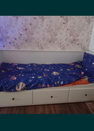 Срочно! икеа кушетка кровать с 3 ящиками +2 матраса ортопедических