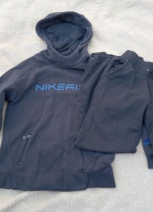 Кофта и штаны nike для ребенка