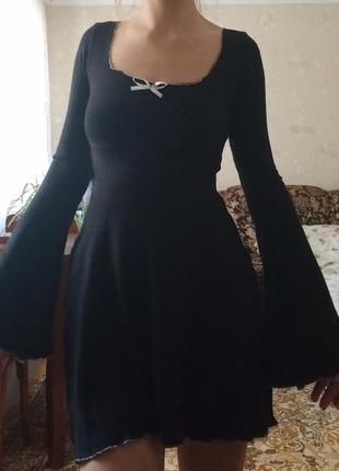 Платье черное