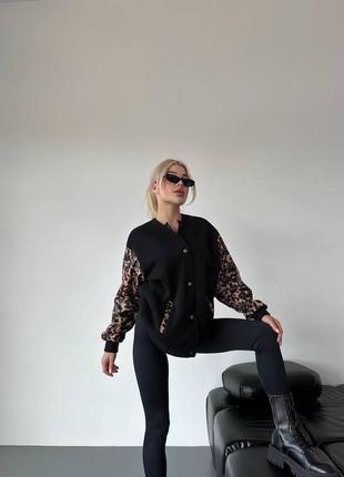 Бомбер на флисе кофта не кашлатится