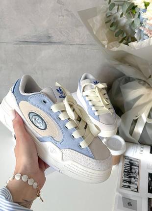 Женские кроссовки adidas 2000 blue/white.