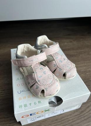 Босоніжки дитячі geox 20 розмір