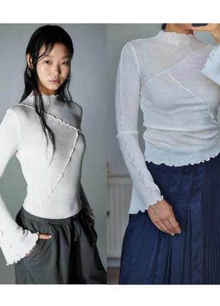 Трикотажный лонгслив с оверлоком в рубчик h&amp;m белый топ с длинным рукавом расклешенным белый лонгслив женский в рубчик молочная кофта водолазка