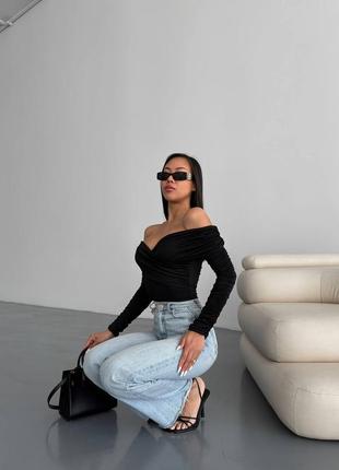 Трендовий боді з драпіруванням та спущеними плечима як в pinterest пінтерест