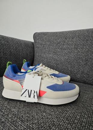 Кросівки zara