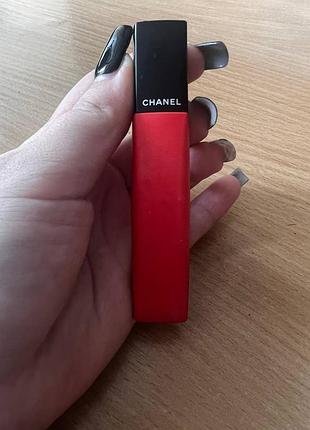 Матова помада chanel allure liquid powder 962