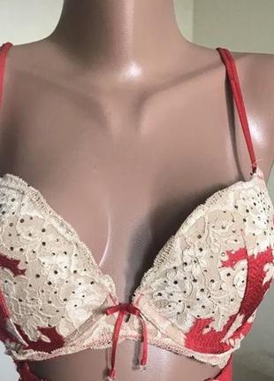 Красный бюстик victoria secret