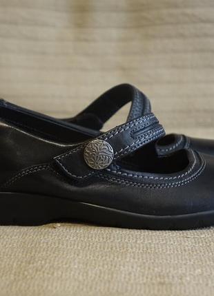 Чудесные комфортные  черные кожаные туфли clarks англия 4 1/2 р.