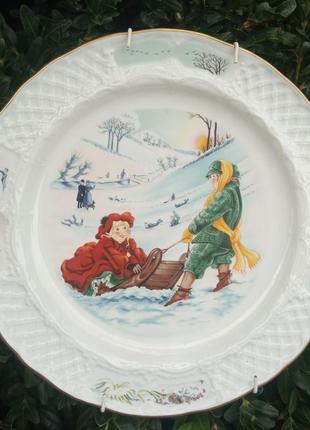 Тарелка фарфор от royal worcester 1984 год.состояние идеальное