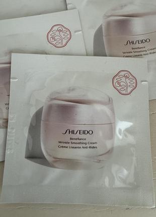 Ліфтинговий крем для обличчя shiseido