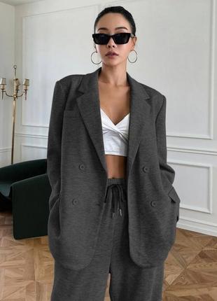 Жіночий брючний костюм oversize2 фото