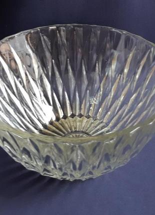 Салатник круглий скляний