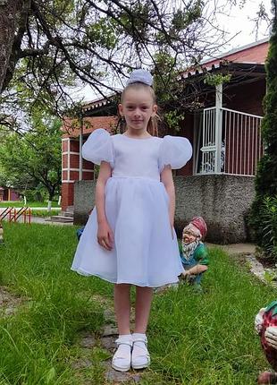 Невероятное платье из органзы белое выпуск выпуск выпускное