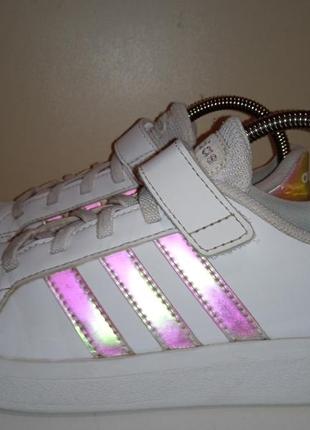 Брендовые супер легкие кроссовки adidas.