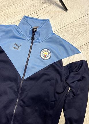 Футбольна олімпійка manchester city’s