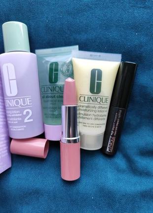 Подарочный набор клиники clinique с помадой
