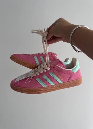 Кроссовки adidas